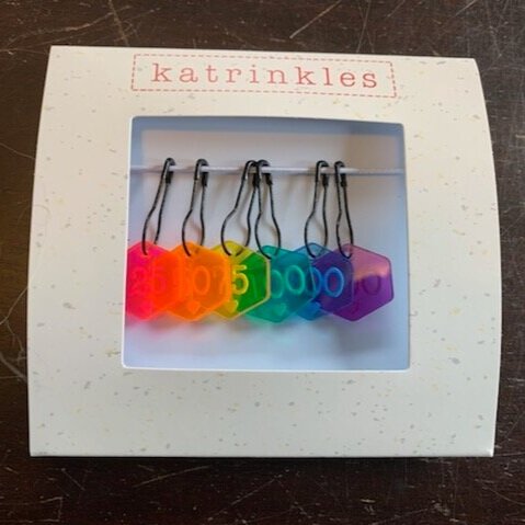 Rainbow Cast on Counting Markers